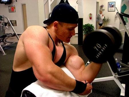 preacher curl - not functional fitness