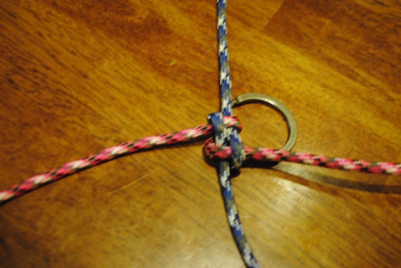 simple-paracord-keychain-4