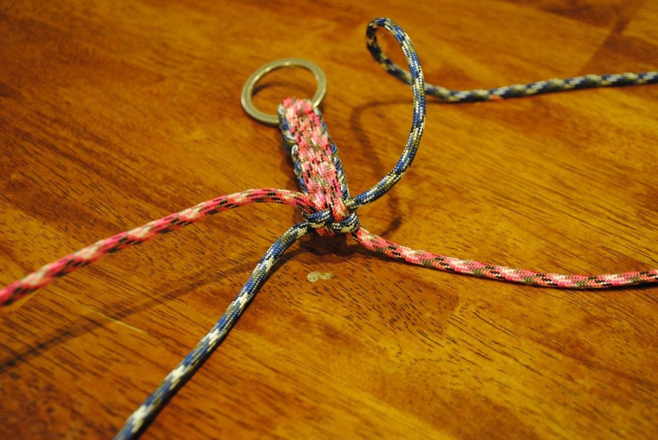 simple-paracord-keychain-8